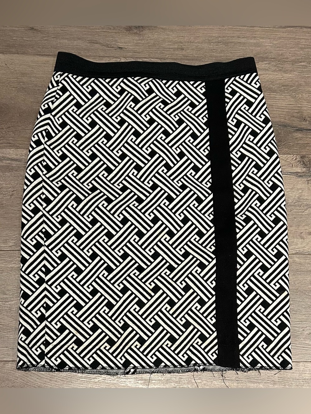 Premise Black and White Stretchy Skirt